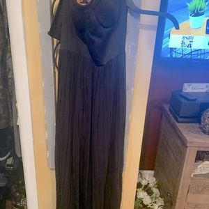 Strapless maxi pleated dress